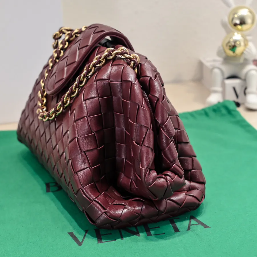 Bottega Venetia Lauren 1980 Bucket Bag