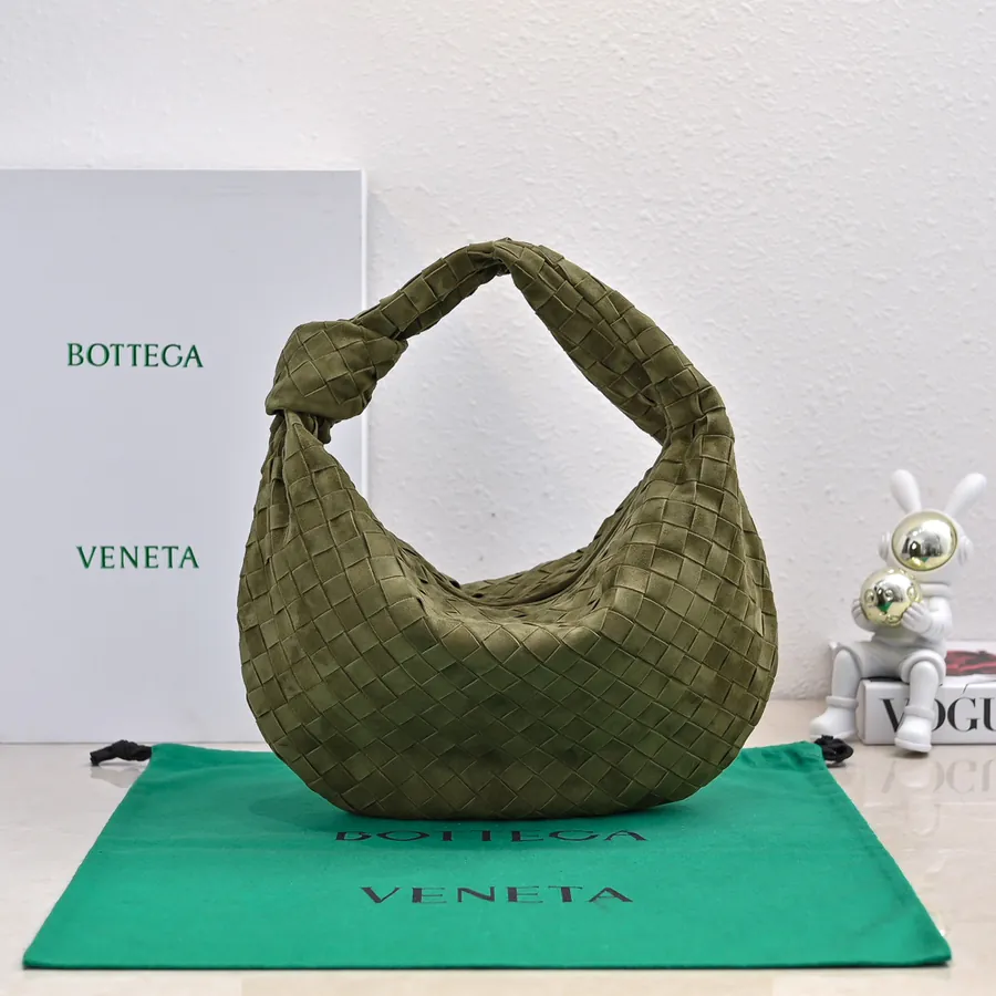 Jodie Bucket Bag in Medium Size