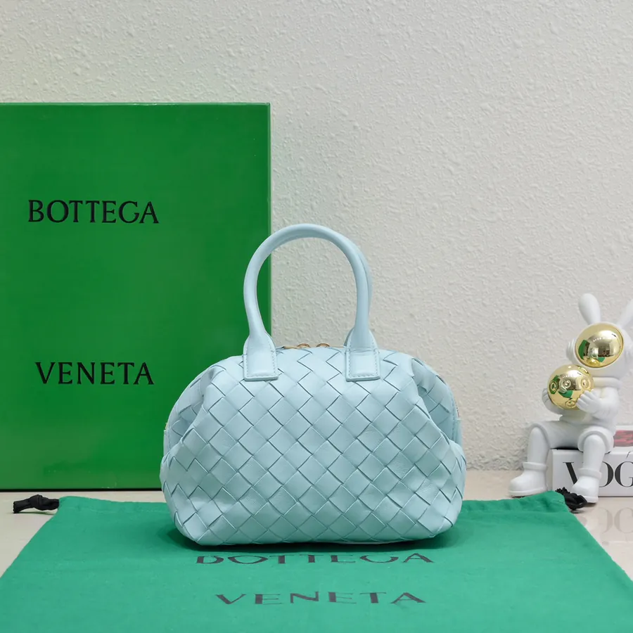 Bv Small Intrecciato Bucket Bag with Detachable Strap