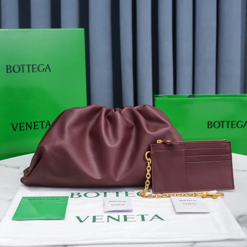Bottega Veneta Pouch Series Cloud Bag Grained Calfskin