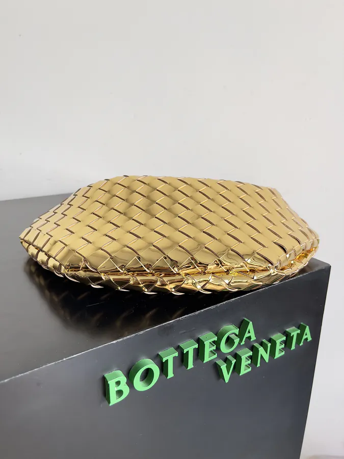 Muse Bronze Handle Sardine Bag Modern Sculptural Design