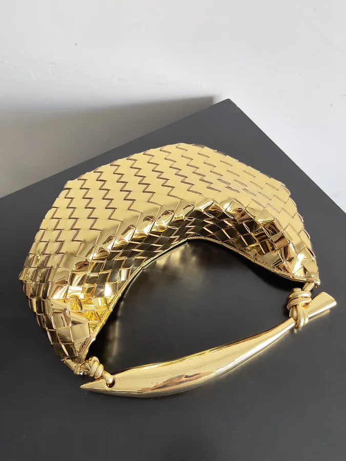 Muse Bronze Handle Sardine Bag Modern Sculptural Design