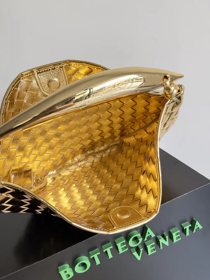 Muse Bronze Handle Sardine Bag Modern Sculptural Design