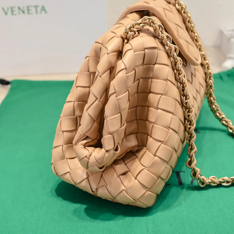 Bottega Venetia Lauren 1980 Bucket Bag