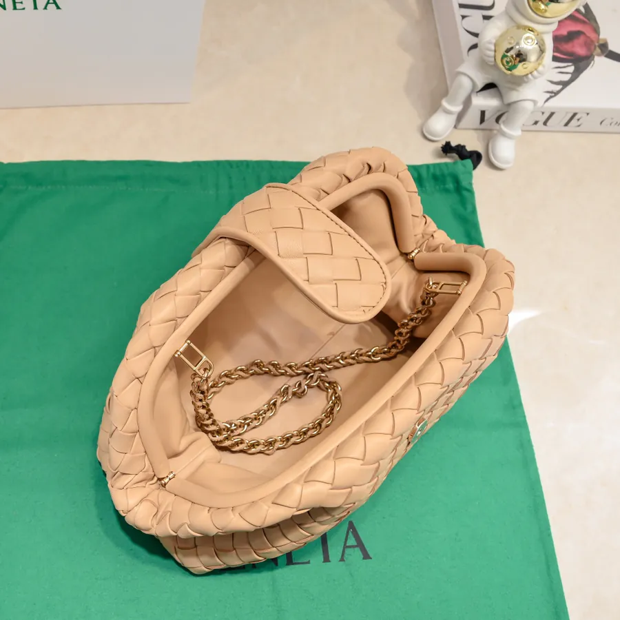 Bottega Venetia Lauren 1980 Bucket Bag