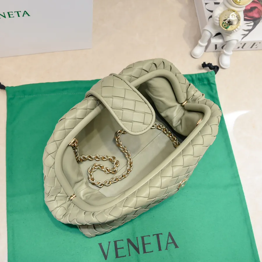 Bottega Venetia Lauren 1980 Bucket Bag