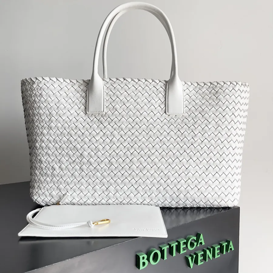 Bottega Veneta Cabat Classic Large Bucket Bag