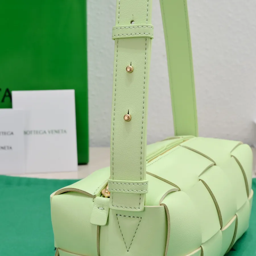 BOTTEGA BRICK CASSETTE Shoulder Bag Compact and Stylish