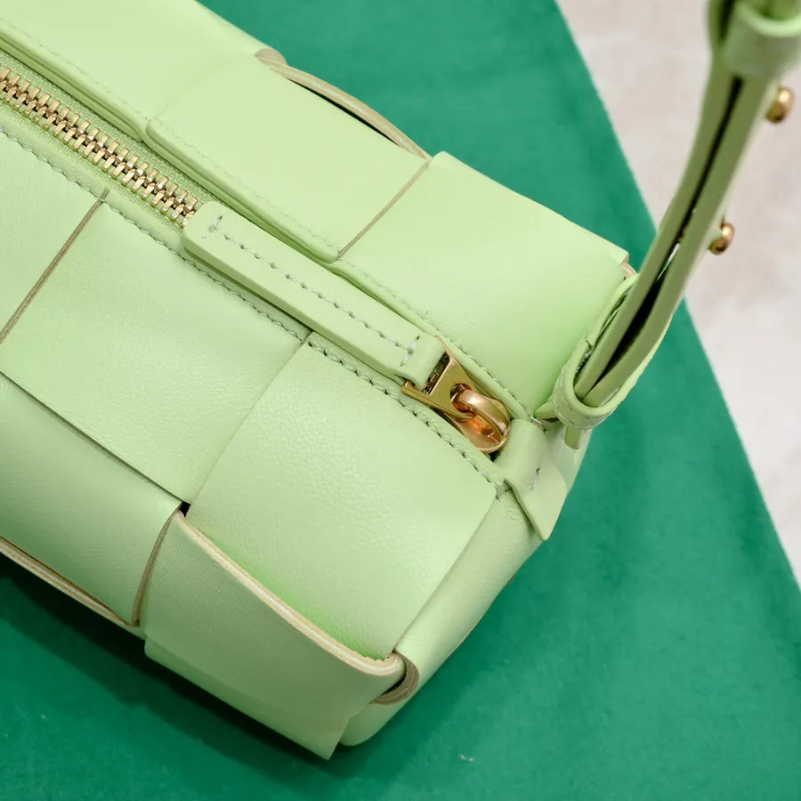 BOTTEGA BRICK CASSETTE Shoulder Bag Compact and Stylish