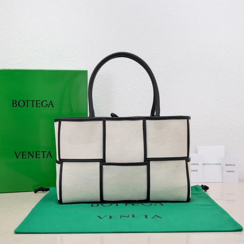 B Family New Arrival Arco Tote