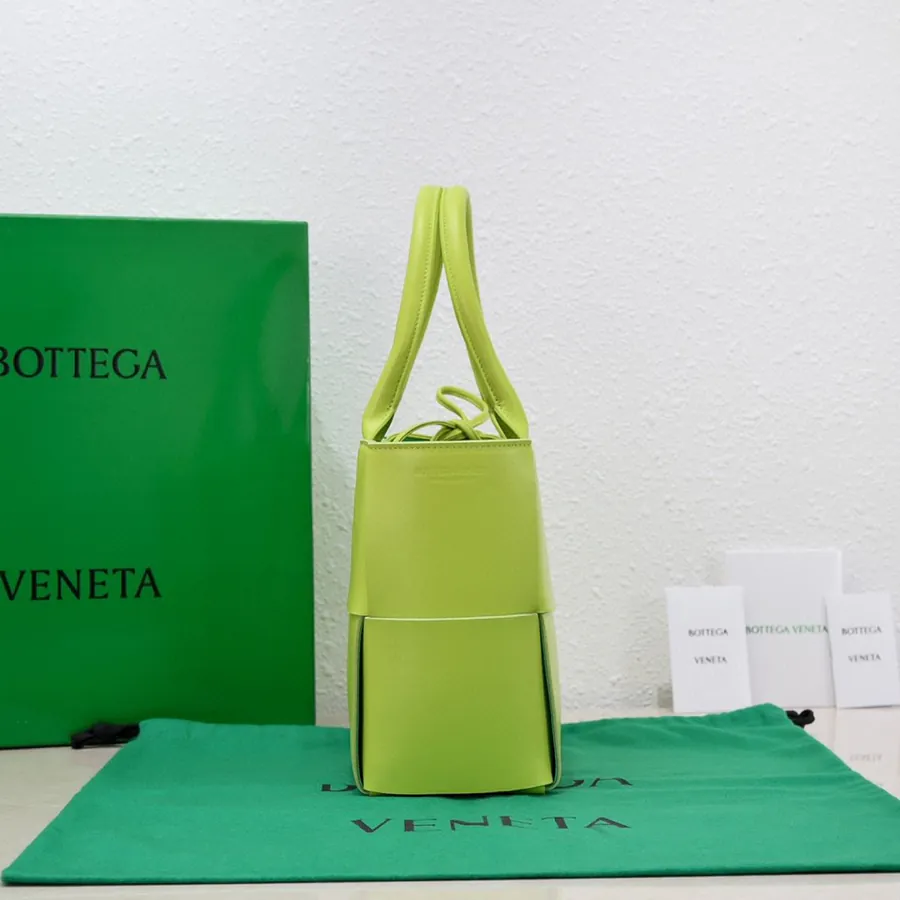 Arco Tote Handbag in Grained Calfskin