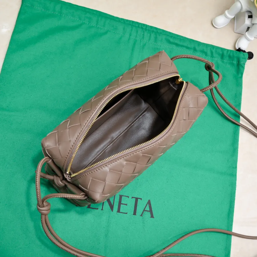 B Home New Arrival Classic Woven Design Bucket Bag