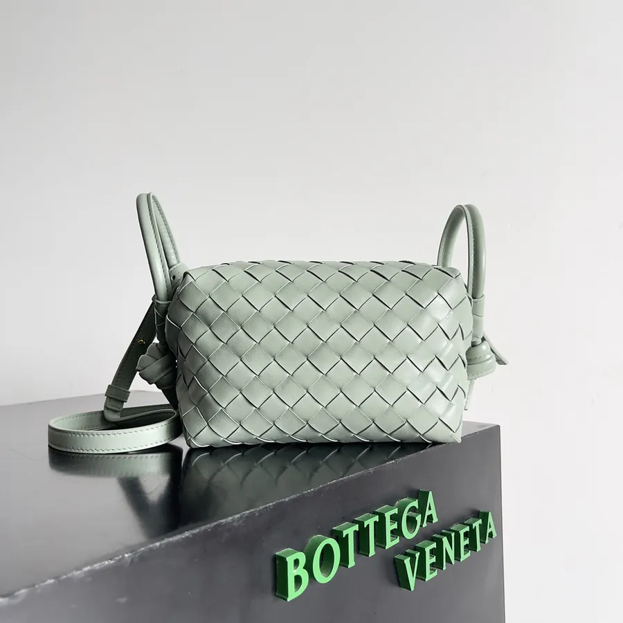 BOTTEGA VENETA 2024 New Loop Minimalist Design, Versatile Carry