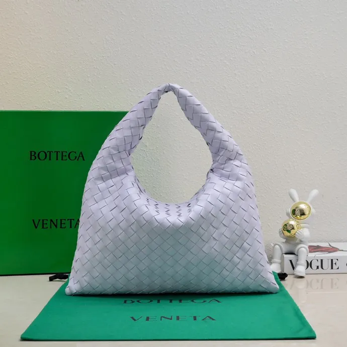 Bv New Mini HOP Bag with Leather Handle