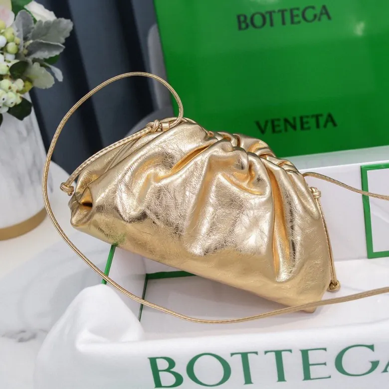 The Pouch Flash Gold Cloud Bag