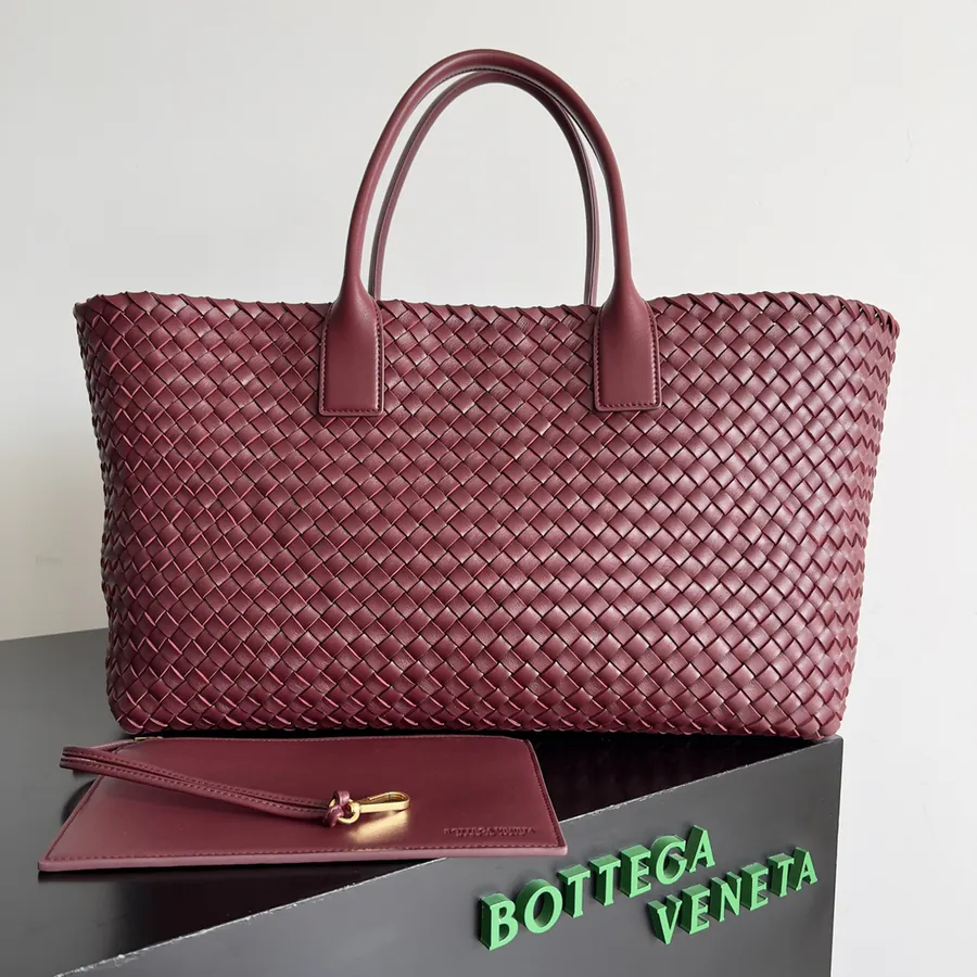 Bottega Veneta Cabat Classic Large Bucket Bag