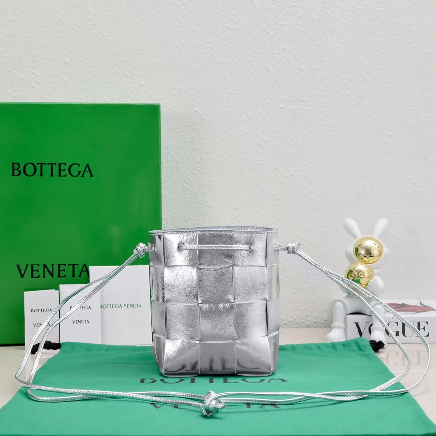 Bottega Veneta New编织小水桶包 Large Size