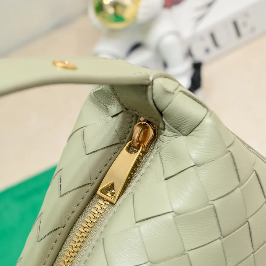 BvWallace Shoulder Lunch Bag