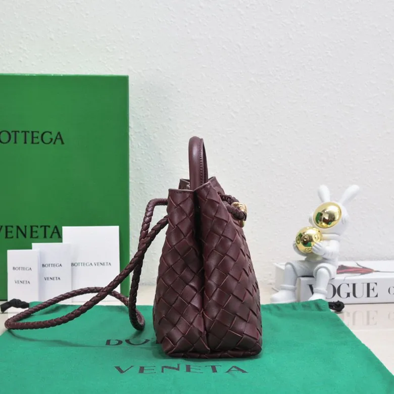 B Intrecciato编织小号手提包,滑动斜挎背带
