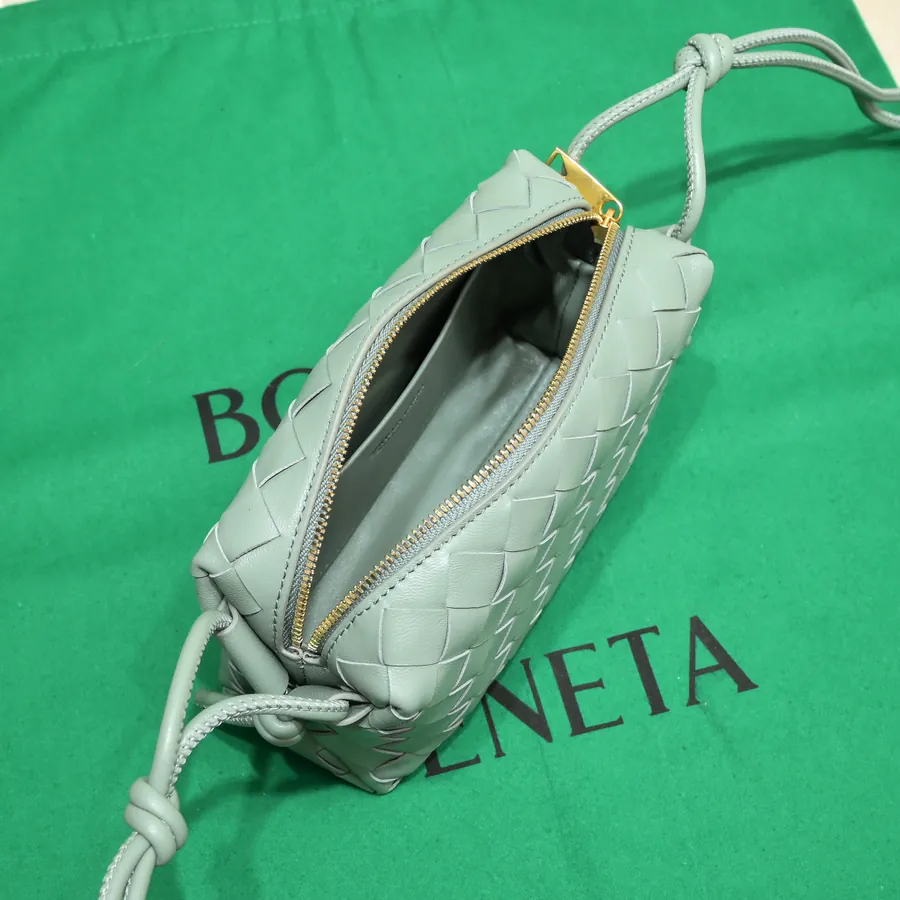B Brand New Arrival Classic Woven Handle Bucket Bag