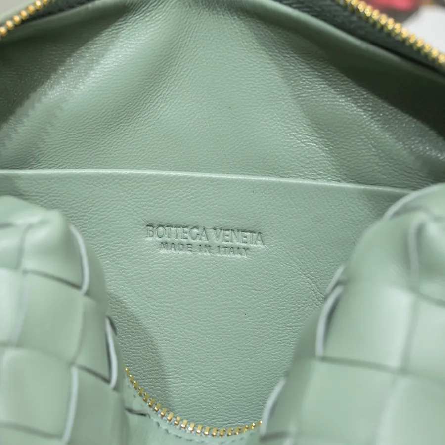 B Brand New Arrival Classic Woven Handle Bucket Bag