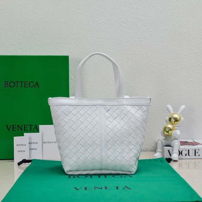 Bv 2023 New Flip Flap Tote Bag
