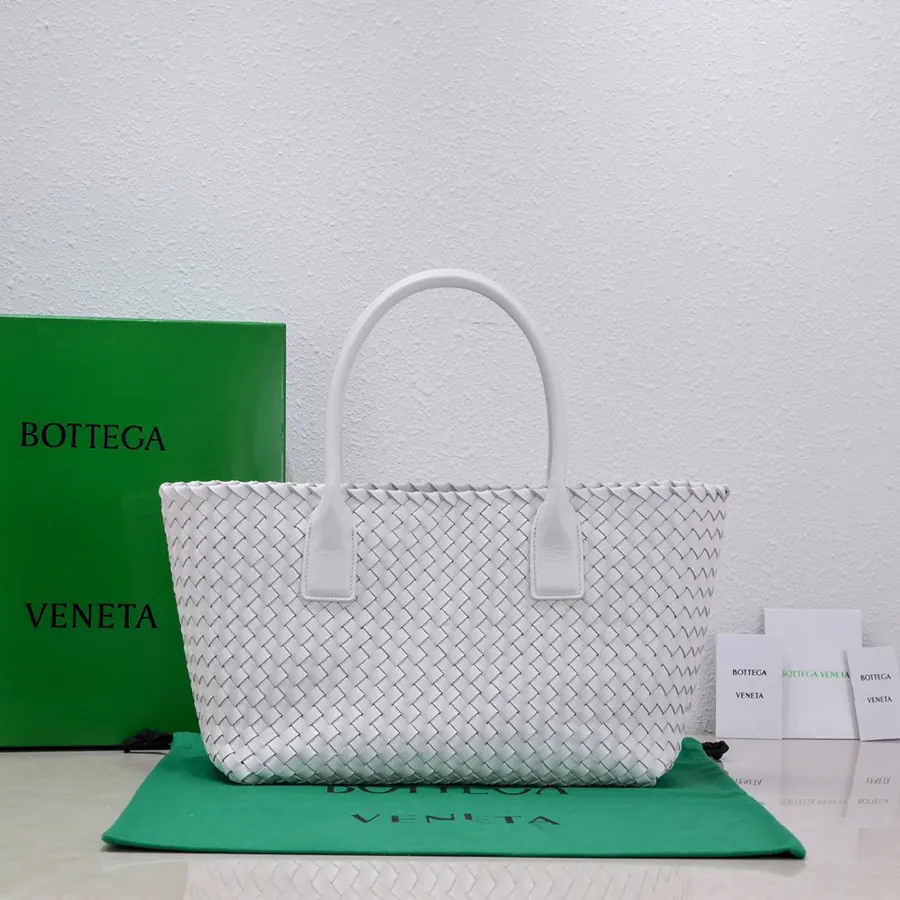BV Iconic CABAT Bag Medium 32 Size