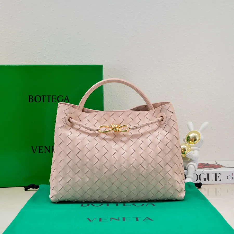 Bottega Veneta 2023 New Andiamo Bucket Bag