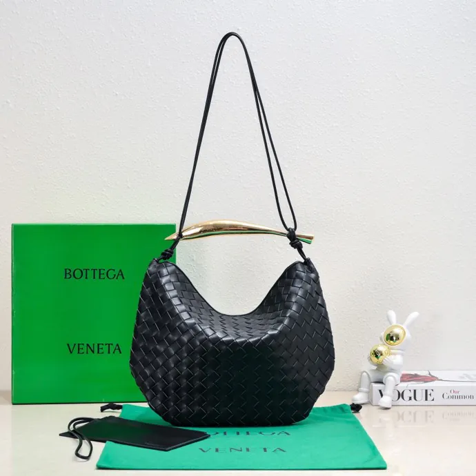 Bottega Veneta Sardine Large Bucket Bag