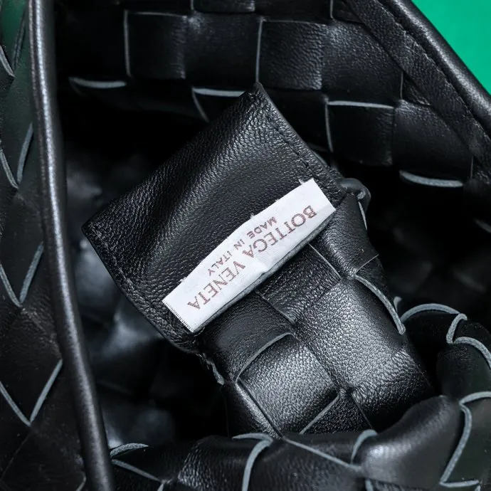 Bottega Veneta Sardine Large Bucket Bag