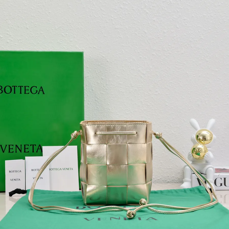 Bottega Veneta New编织小水桶包 Large Size