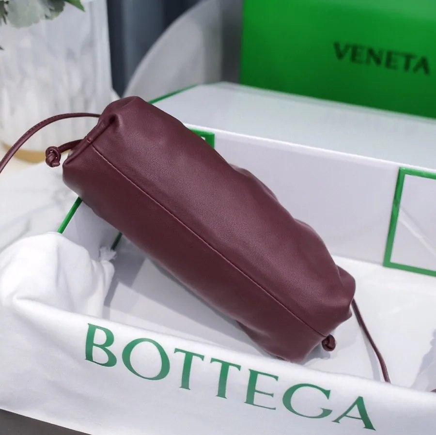 Bottega Veneta Pouch Pouch in Grained Calfskin
