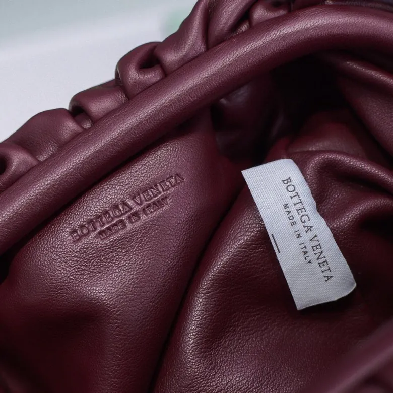 Bottega Veneta Pouch Pouch in Grained Calfskin