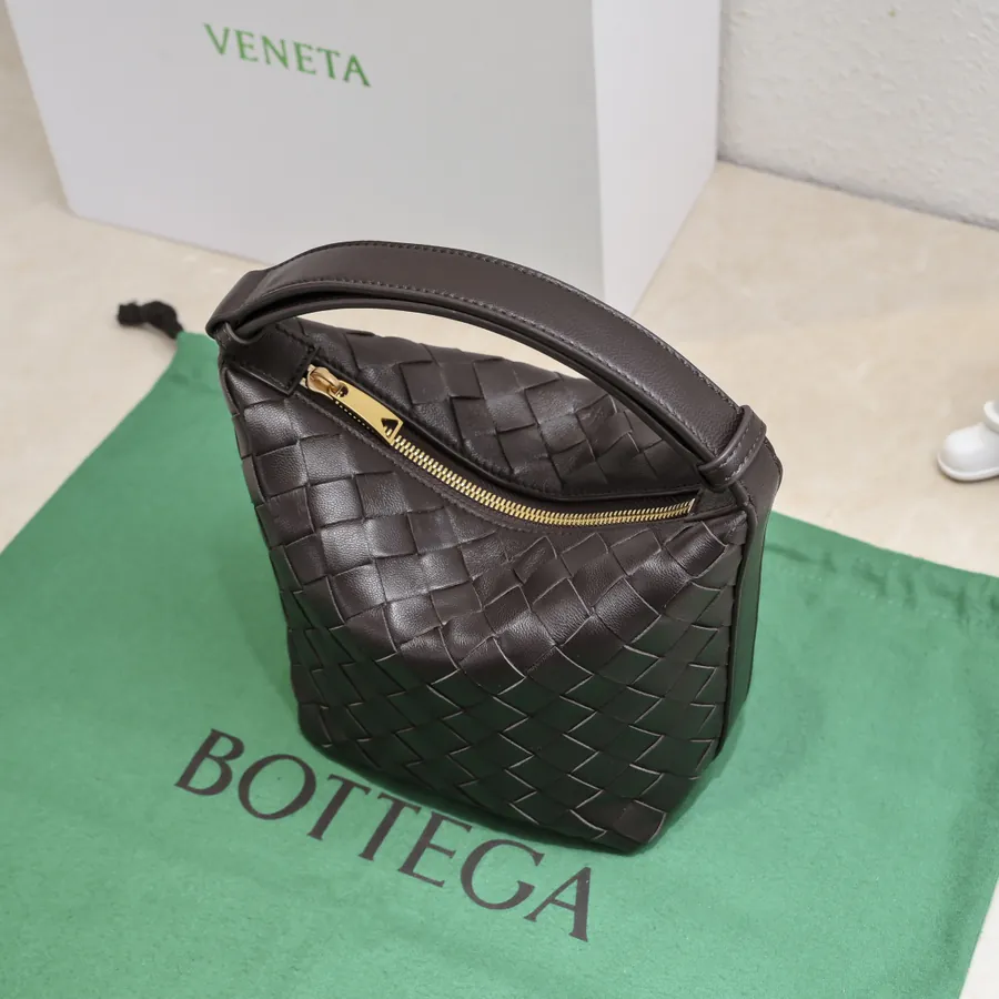 Bottega Veneta Intrecciato Lunch Bag with Curved Handle