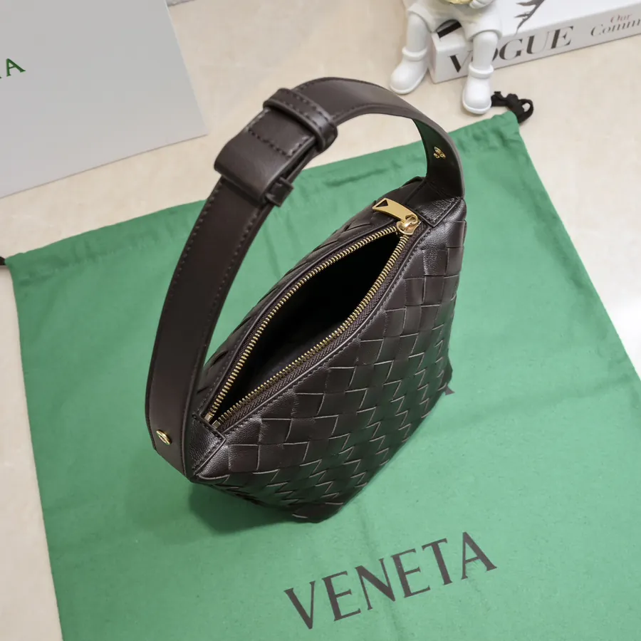 Bottega Veneta Intrecciato Lunch Bag with Curved Handle