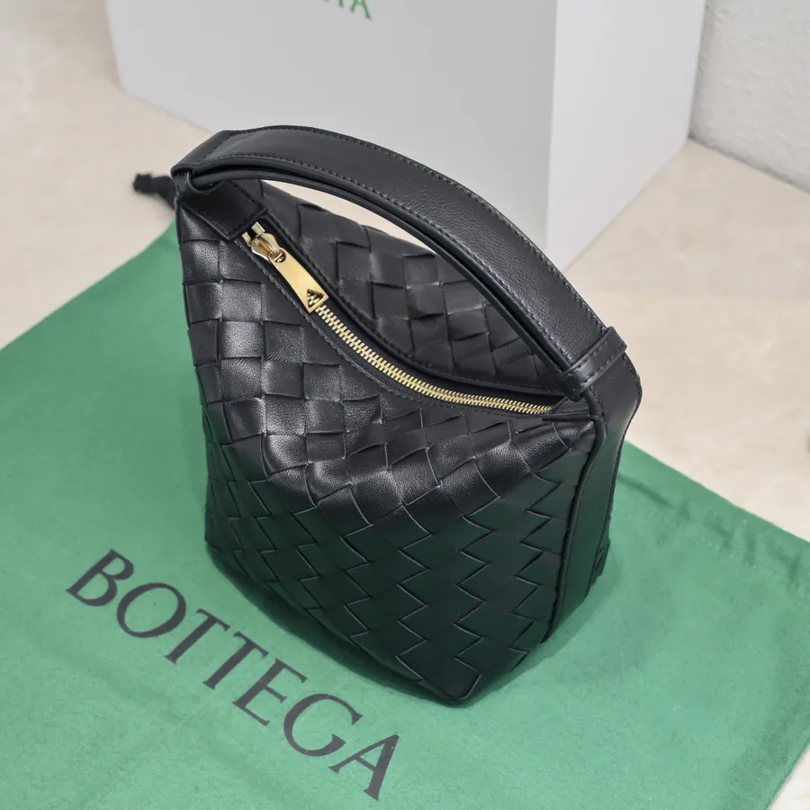 Bottega Veneta Intrecciato Lunch Tote with Curved Handle