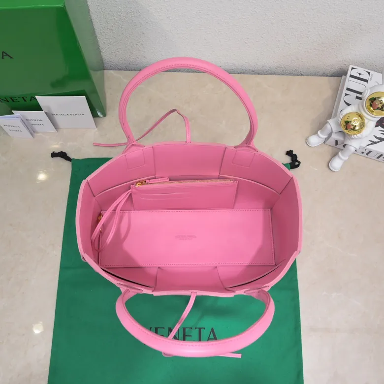 Arco Medium SLIP Bucket Bag Luxury Tote with Grained Calfskin
