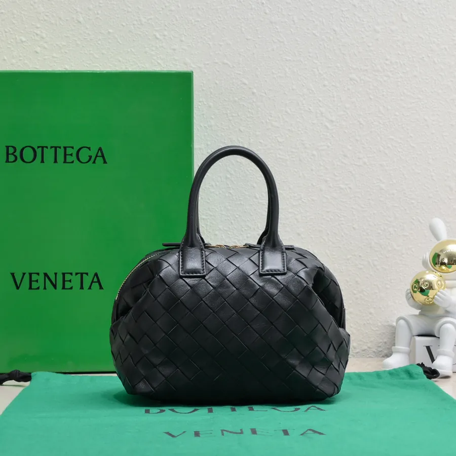 Bv Small Intrecciato Bucket Bag with Detachable Strap