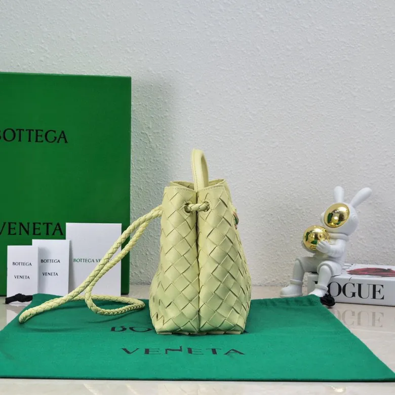B Intrecciato编织小号手提包,滑动斜挎背带