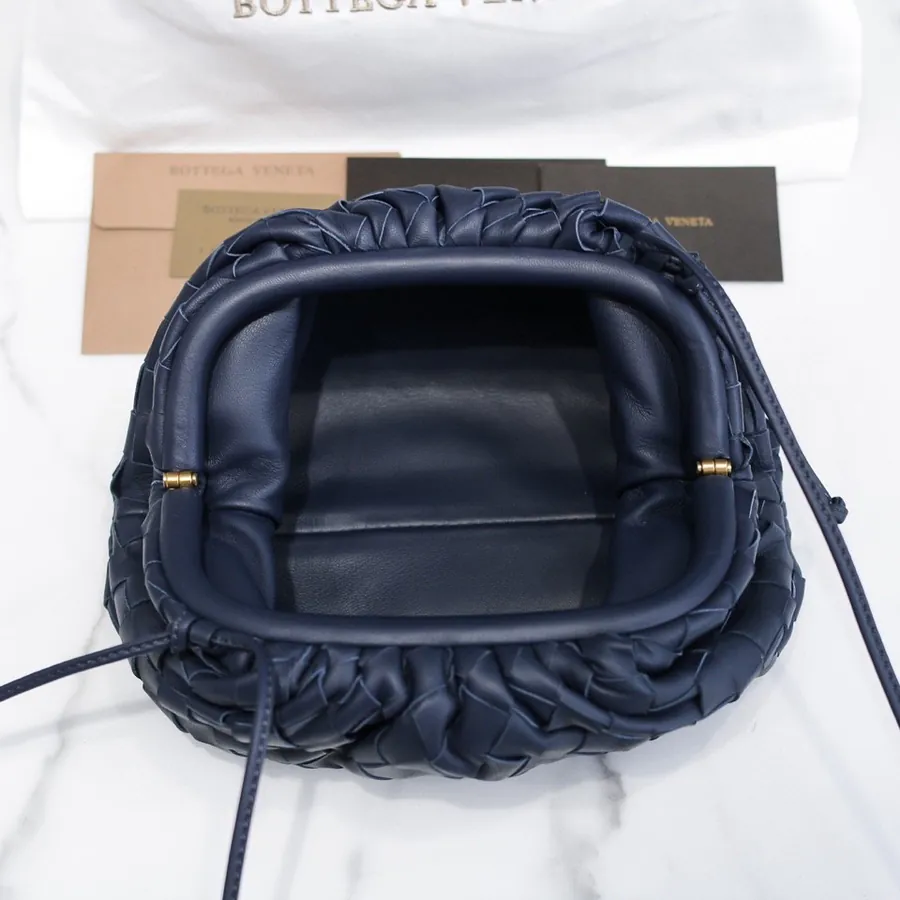 Big Grid Weave The Pouch Cloud Bag First Designer Series