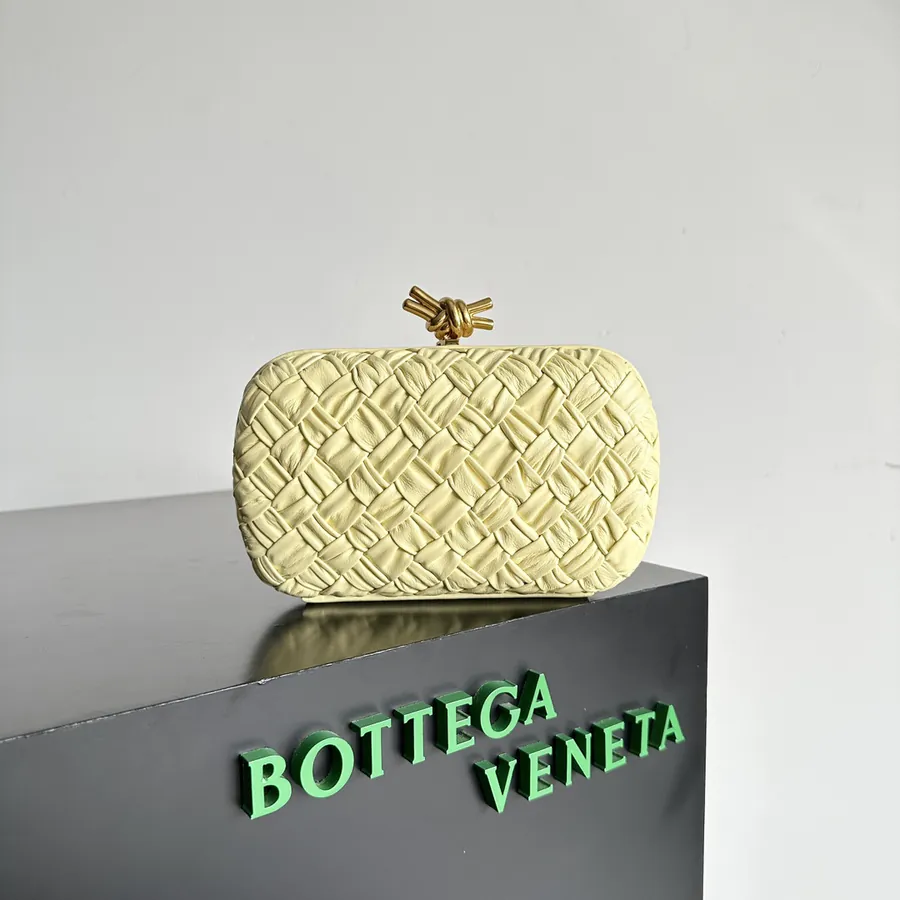 BV Knot Evening Bag Classic Return