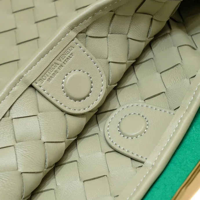 Bottega Veneta Sardine Large