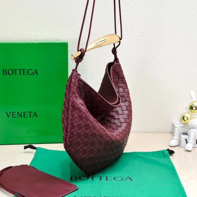 Bottega Veneta Sardine Large Bucket Bag