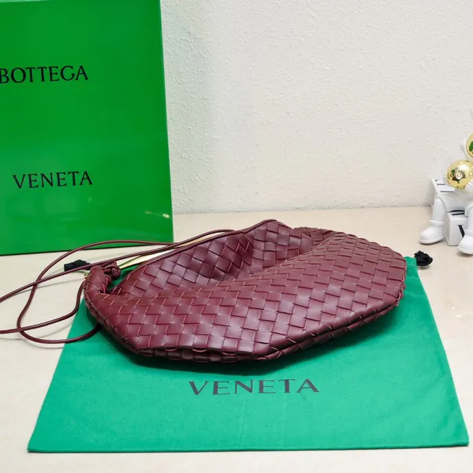 Bottega Veneta Sardine Large Bucket Bag