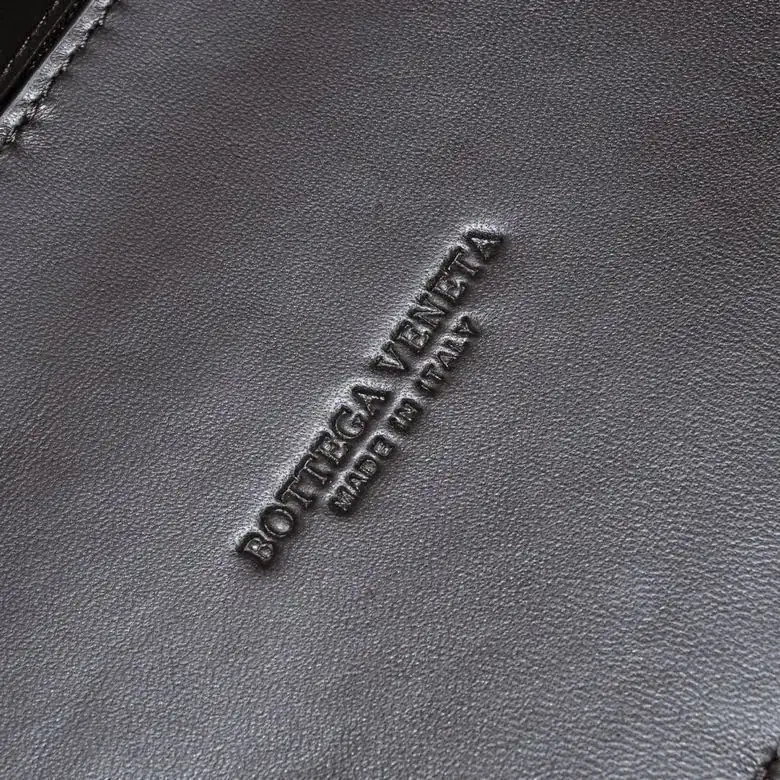 Bottega Veneta 2023 New Andiamo Bucket Bag