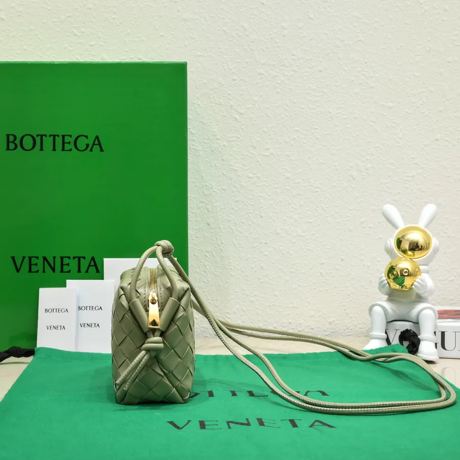 B Brand New Arrival Classic Woven Design Bucket Bag
