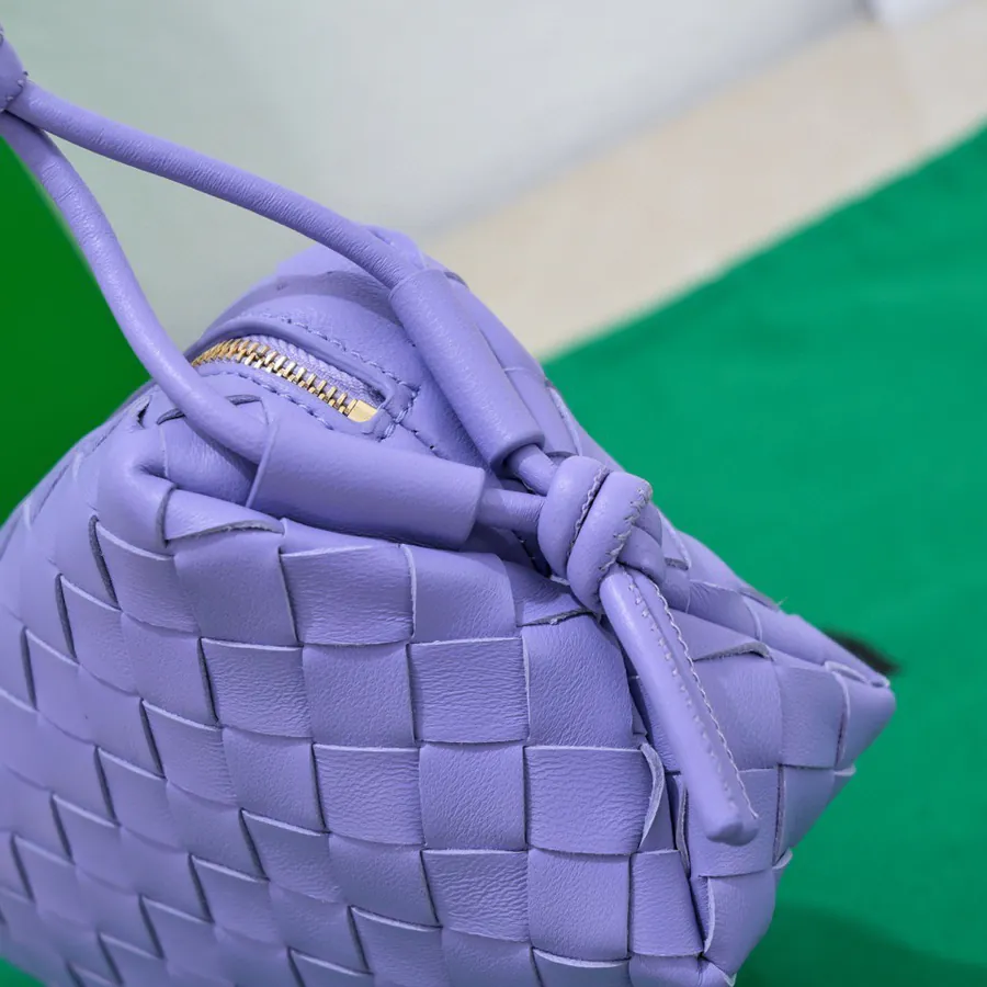B Brand New Arrival Classic Woven Design Bucket Bag