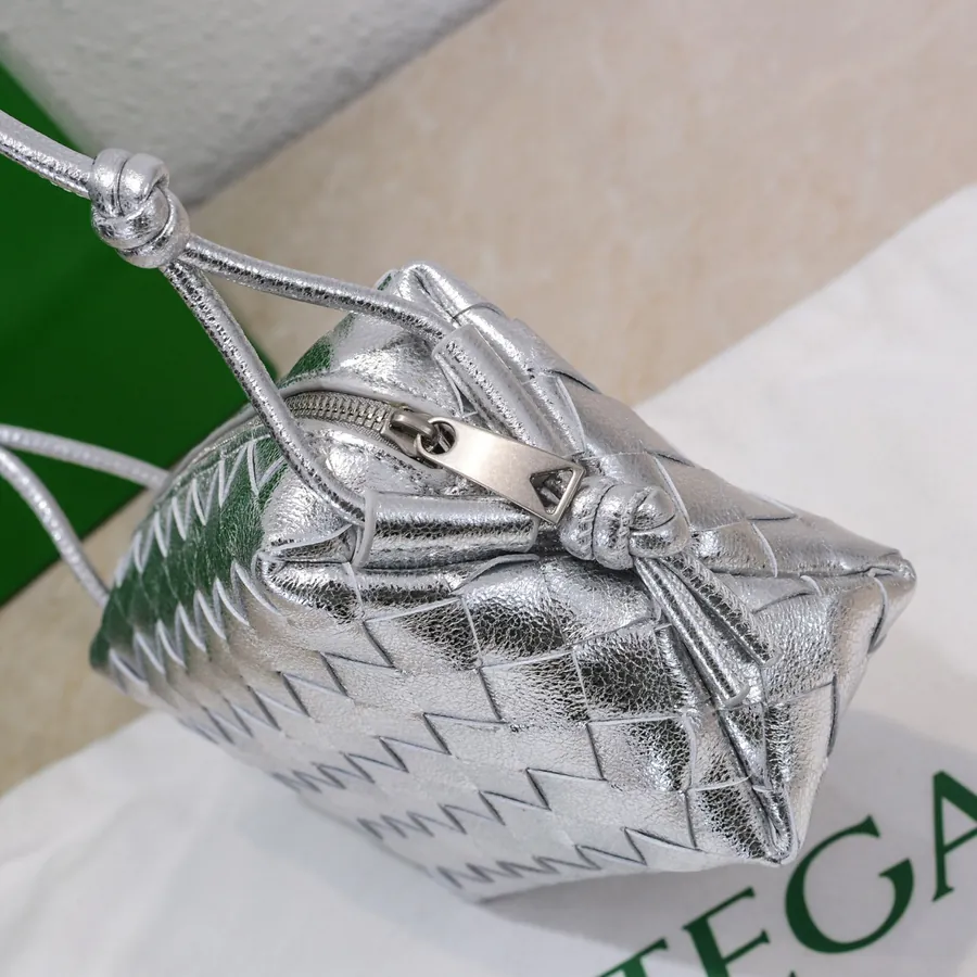 B Family New Arrival Classic Woven Design Bucket Bag
