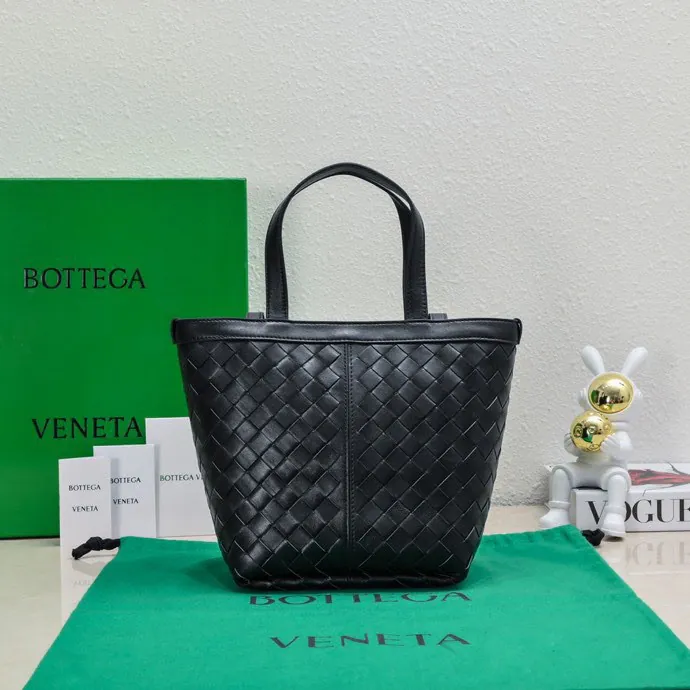 Bv 2023 New Flip Flap Tote Bag