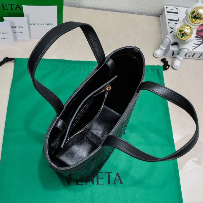 Bv 2023 New Flip Flap Tote Bag